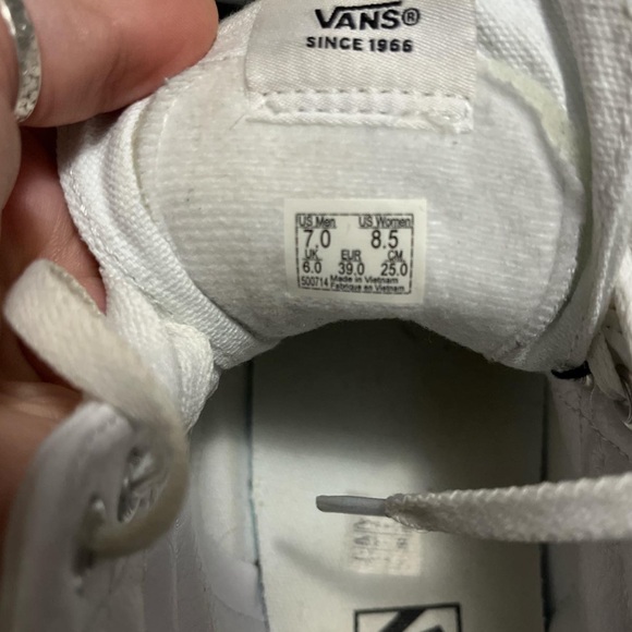 All white sk8-hi Vans - Picture 2 of 2